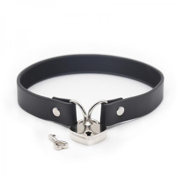 Ple'sur Pvc Collar With Heart Lock & Key Black